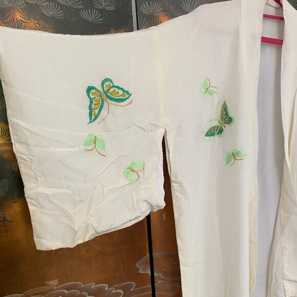 Beautiful Vintage White Silk Crepe Gold Teal and Green Butterflies Kimono Size M - Picture 5 of 7